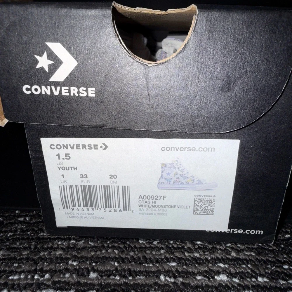 Converse CTAS Hi Kids Size 1.5 White Moonstone Violet New Unicorn